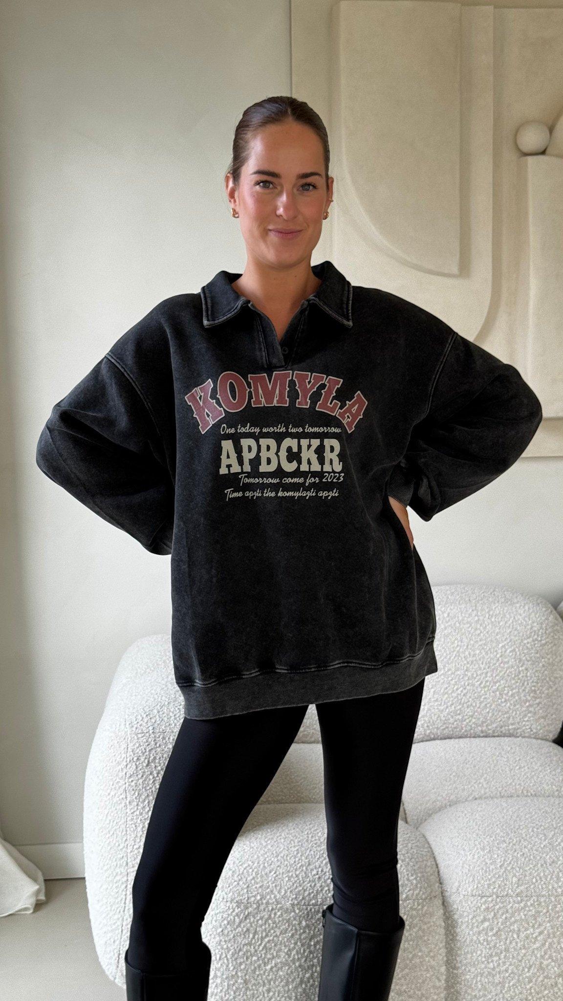 Oversized sweater - black acid wash