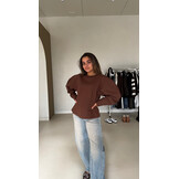 Sweater taille - bruin