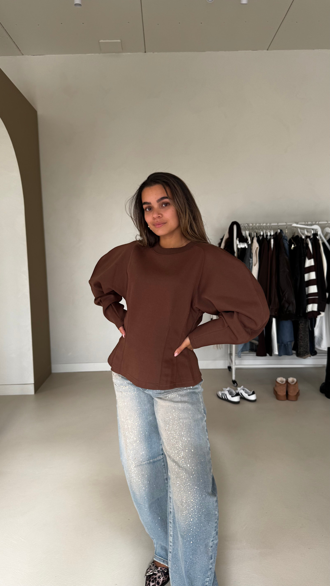 Sweater taille - bruin