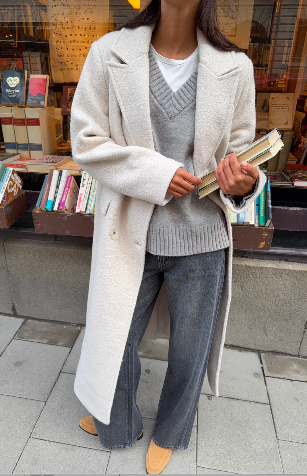 Long boucle coat 25983 cream