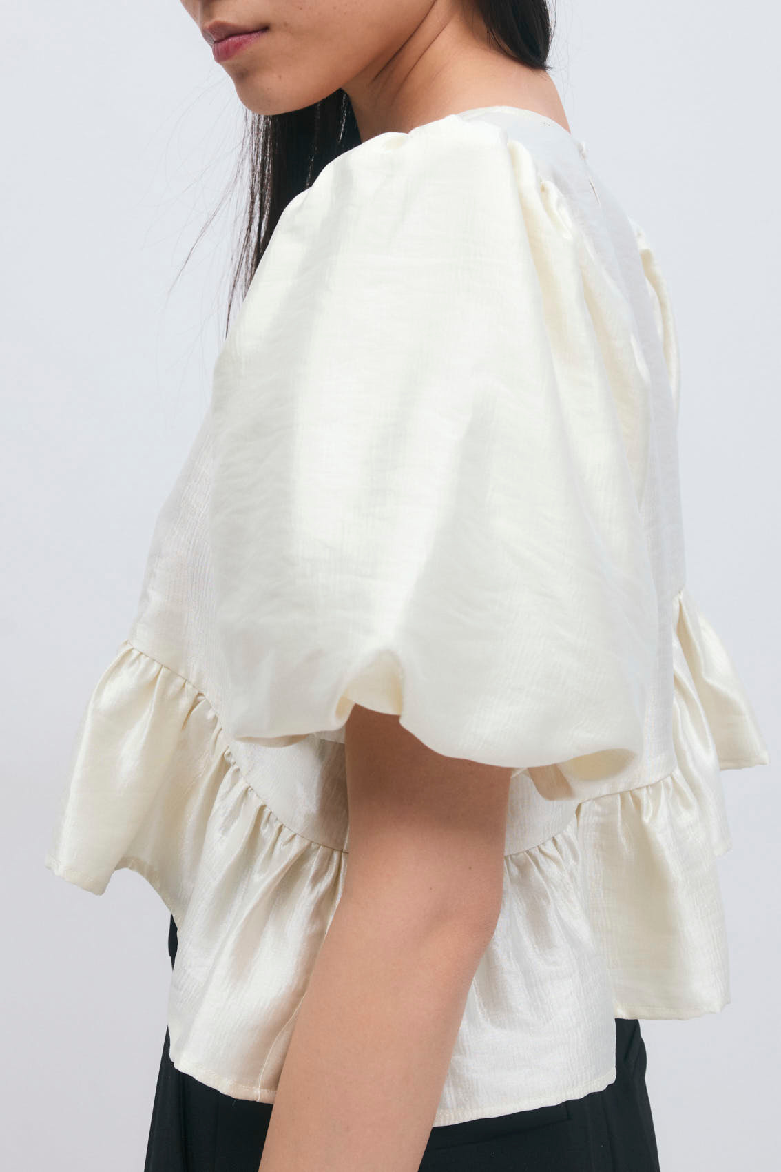 Puff sleeve blouse 26786 cream