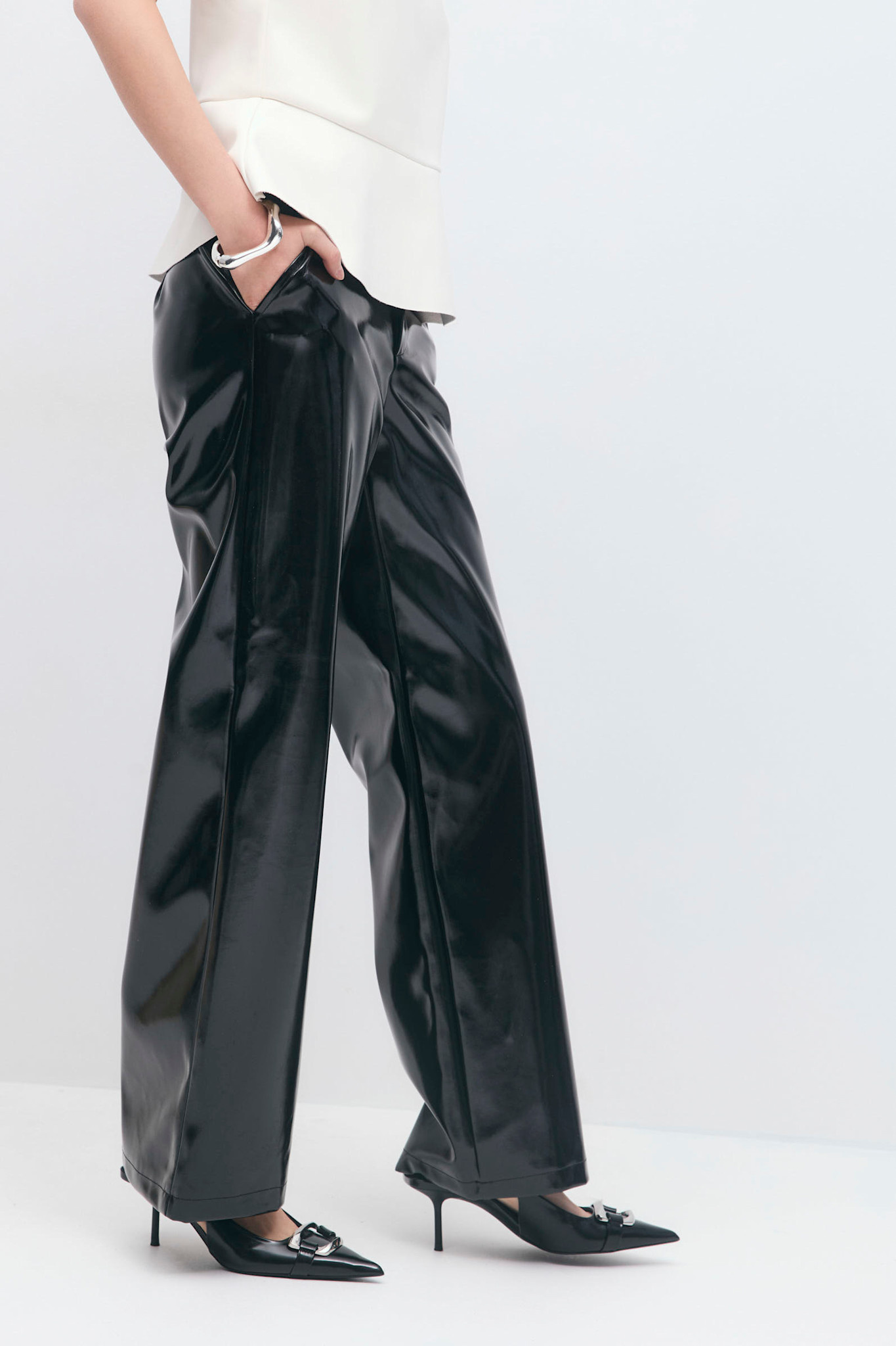 Coated pu straight trousers 25856 black