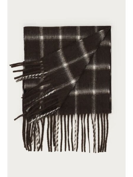 Bruin geruite sjaal met franjes MJ15788