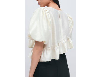 Puff sleeve blouse 26786 cream