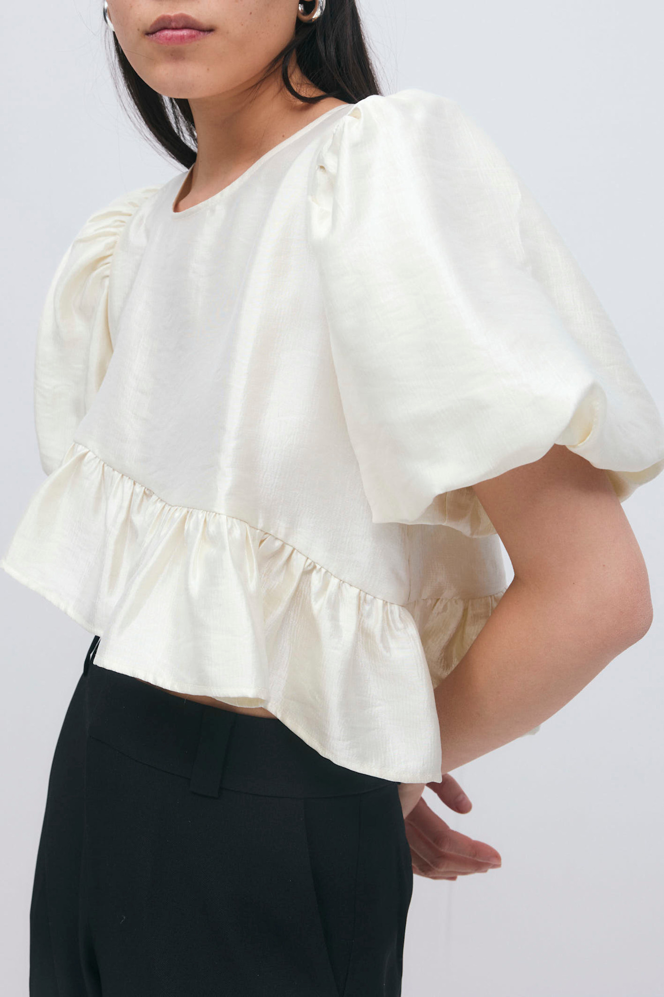 Puff sleeve blouse 26786 cream