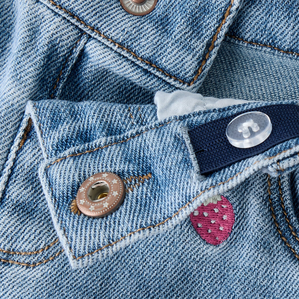 name it NMFROSE REG EMB SHORTS 6202-IZ 13254122 Light Blue Denim STRAWBERRY