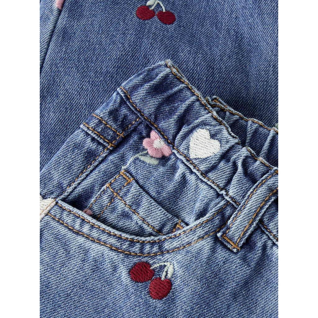name it NMFBELLA BARREL EMB JEANS 4870-OV L 13255124
