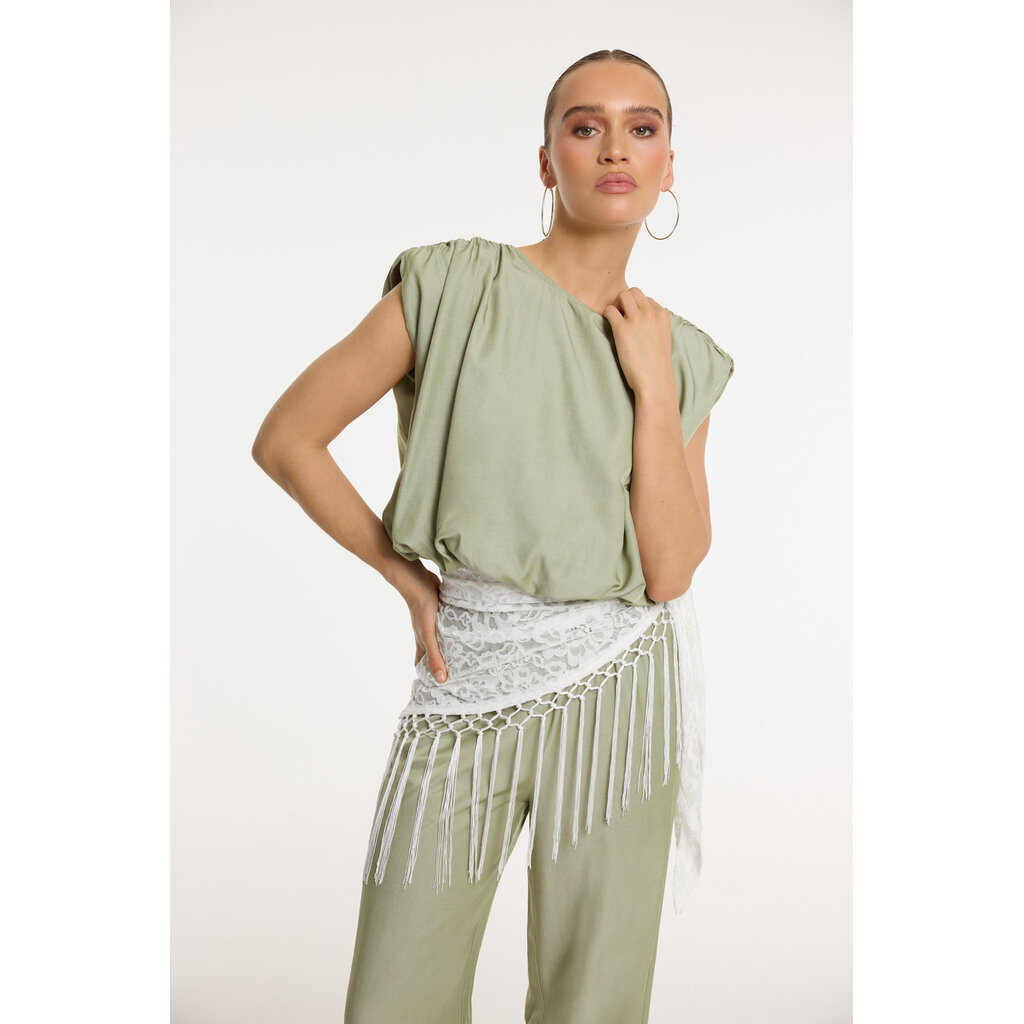 REFINED flowy cropped blouse LIV (R2606830193)