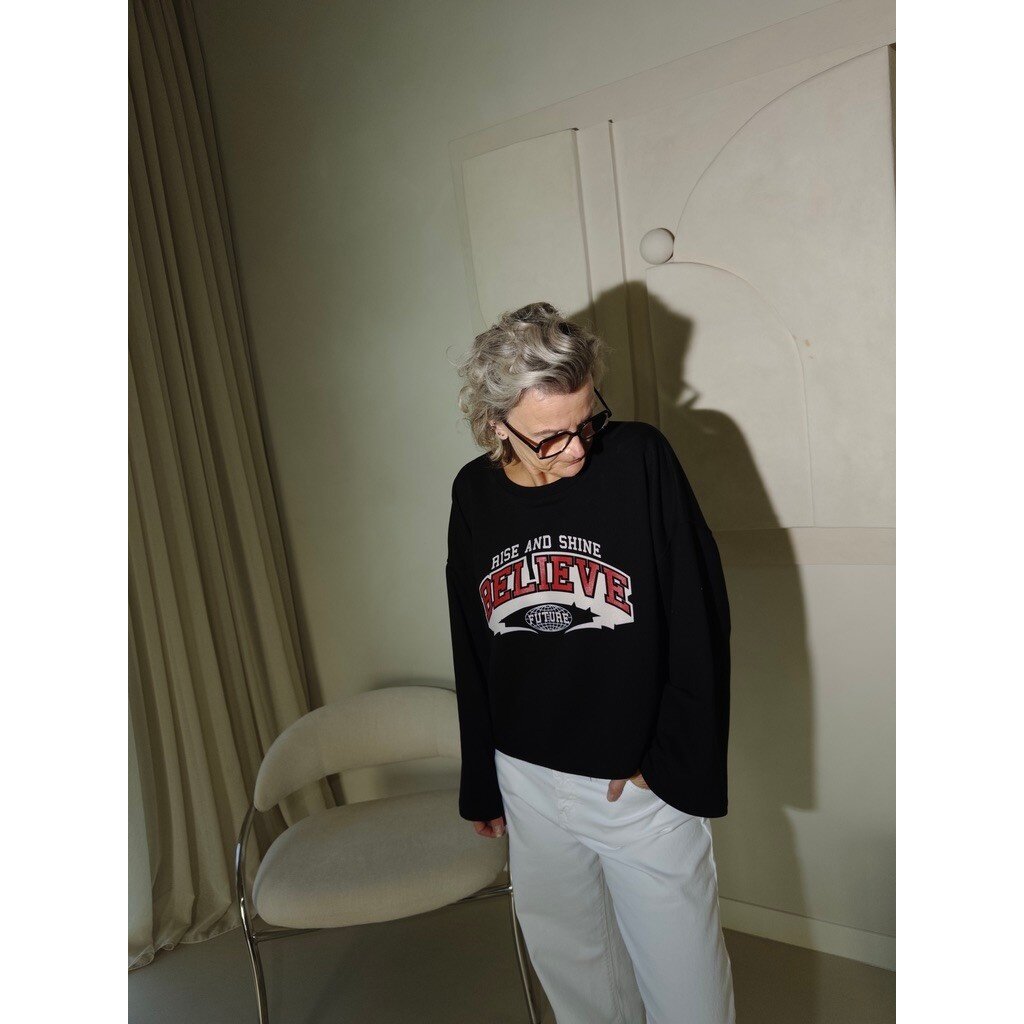 Sweater BELIEVE - zwart