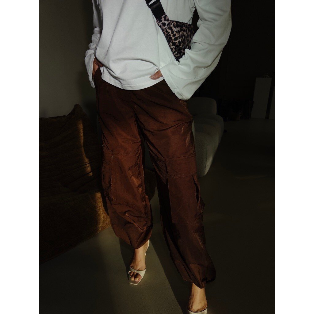 Cargo parachute trousers - maron