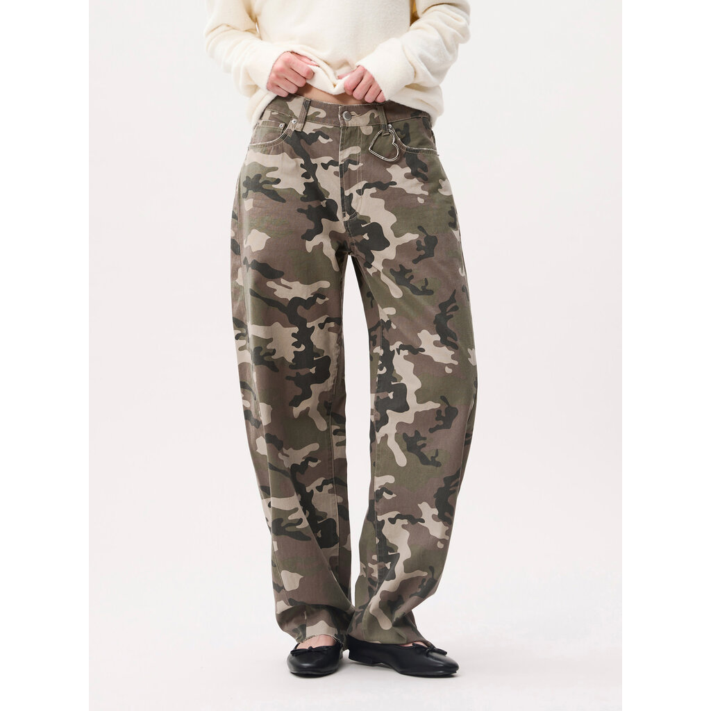 CATWALK JUNKIE Super barrel fit camo jeans 2604023210 Mountain View