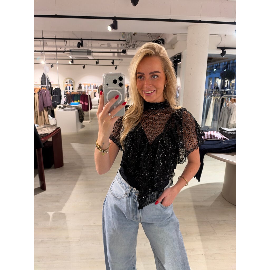 Sequins ss top ruffle V front - black