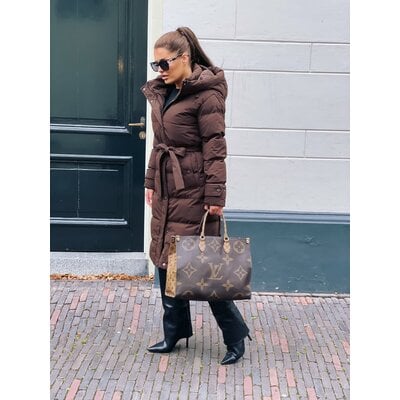 JAIMY Khloe belted puffer jacket chocolate