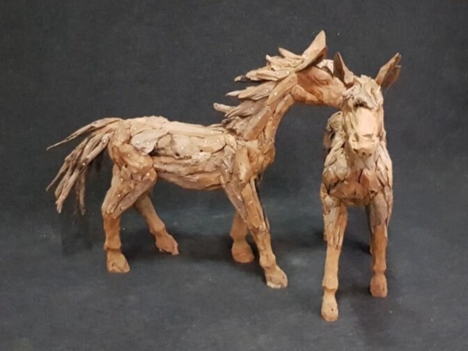 Houten Veulen staand - klein L130cm