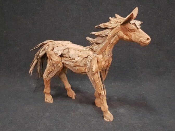 Houten Veulen staand - klein L130cm