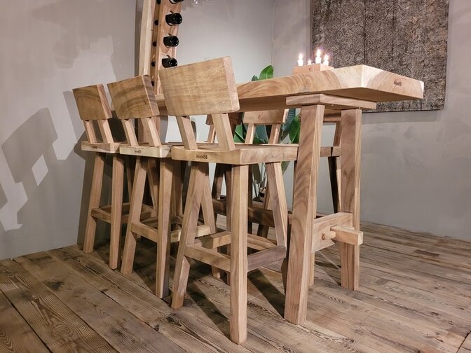 Mancave bartafel 60x200cm met 6 barstoelen