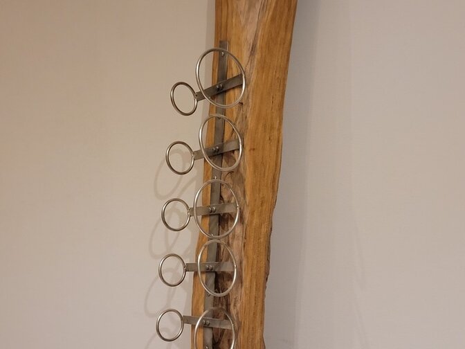 Wijnrek van wortelhout voor 8 flessen