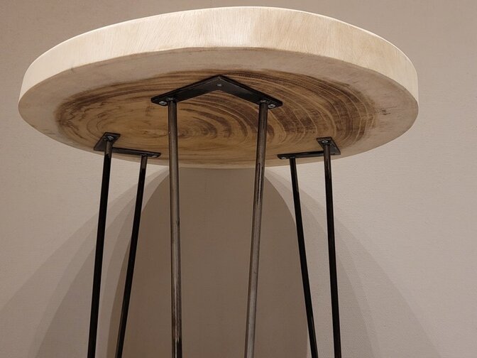 Bijzettafel rond op pinpoot 60x75cm