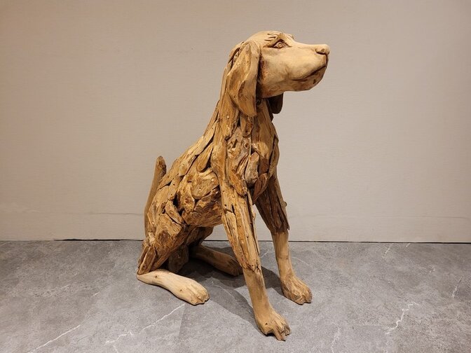 Houten hond - zittend - teakhout