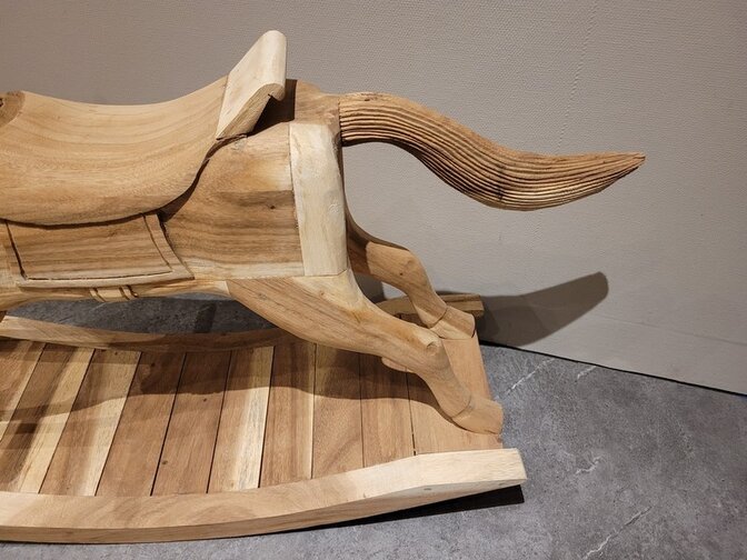 Hobbelpaard suarhout