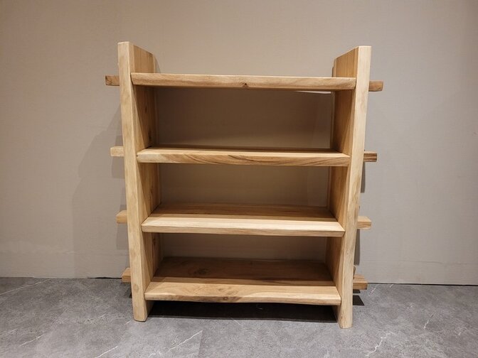 Boomstam boekenkast 110x110x40cm
