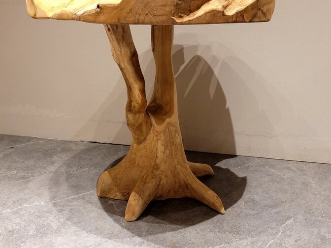 Wortelhout bijzettafel 80x67cm