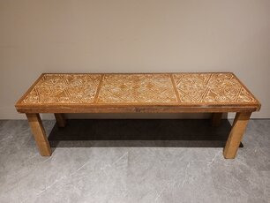 Houten salontafel met houtsnijwerk - 160x48x54cm