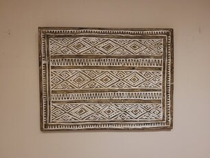Wandpaneel met houtsnijwerk 66x50x2cm