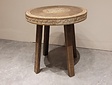 Ronde salontafel met houtsnijwerk 60x60cm