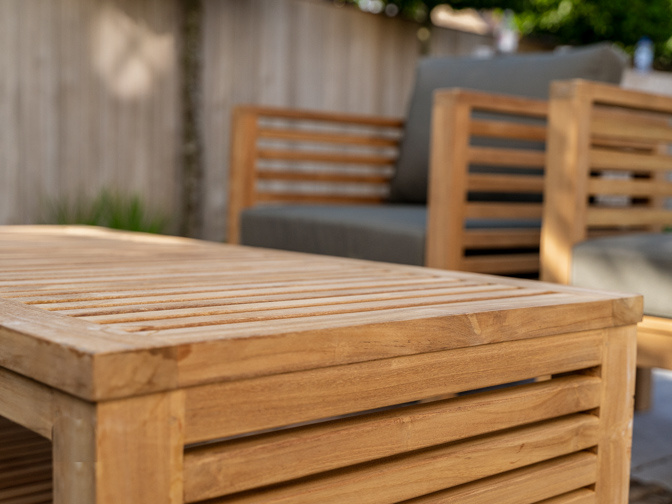 5 voordelen van teak houten tuinmeubelen!