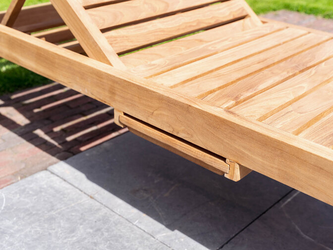 Teak ligbed Trento met wielen