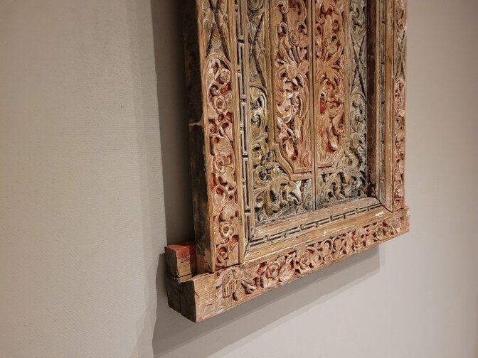 Oud raam met kozijn - 75x90x9cm