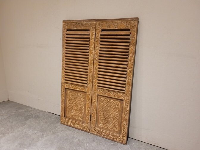 Louvre deuren met houtsnijwerk - 70x95cm