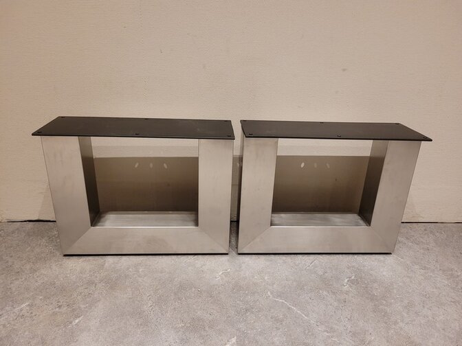 Metalen poot U salontafel - RVS (per set)