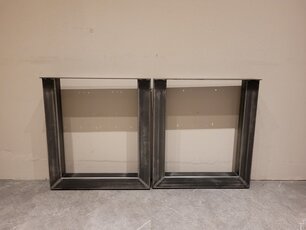 Metalen tafel poot U - 8x8cm  rustiek (per set)
