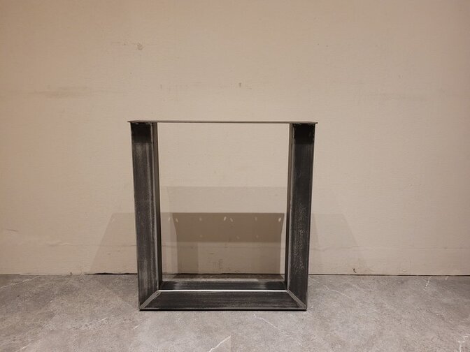 Metalen tafel poot U - 8x8cm  rustiek (per set)