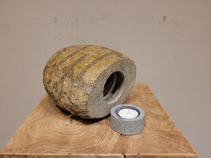 Natuurstenen lamp met waxinelichthouder - 20cm hoog