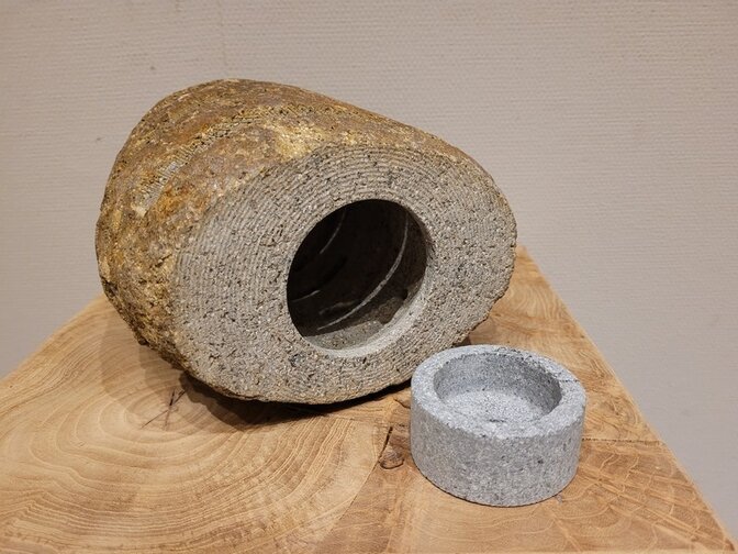 Natuurstenen lamp met waxinelichthouder - 20cm hoog