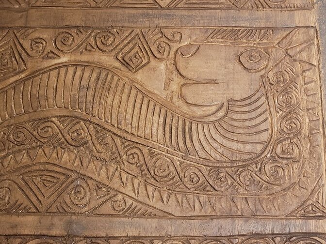 Salontafel met houtsnijwerk - 70x200x50cm