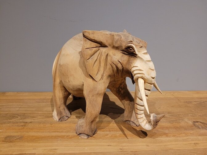 Staande olifant 30x15x25cm