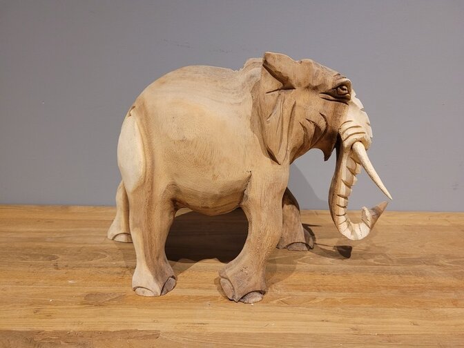 Staande olifant 30x15x25cm