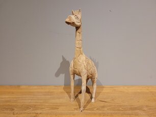 Staande Giraf van hout - 35cm