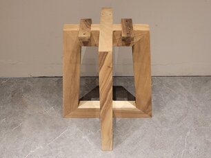 Piramide poot boomstamtafel - hardhout  - klein
