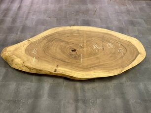Ovale boomstamtafel 105x240cm CA58-624 Ovale boomstamtafel 105x240cm CA58-624