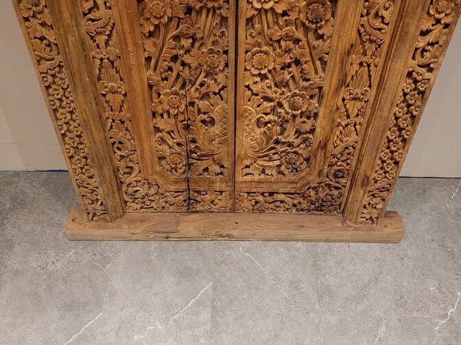 Deur met kozijn - houtsnijwerk - 103x197cm