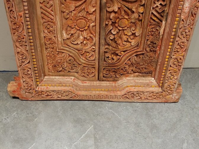 Deur met kozijn - houtsnijwerk - 103x213cm -Rood