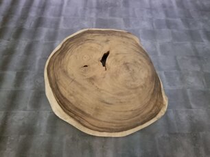 Ronde boomstamtafel 135/145cm CA104-1124