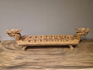 Congklak het traditionele bordspel uit Indonesië