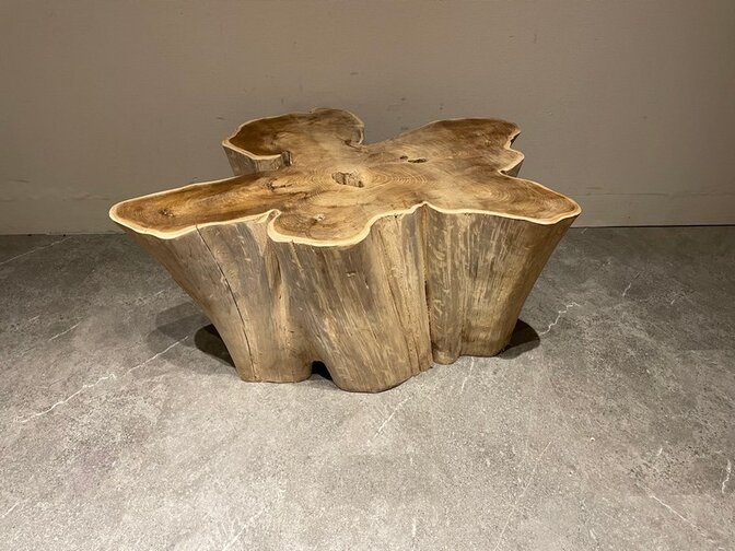 Wortelhout salontafel 85/105x45cm IJ03-2554