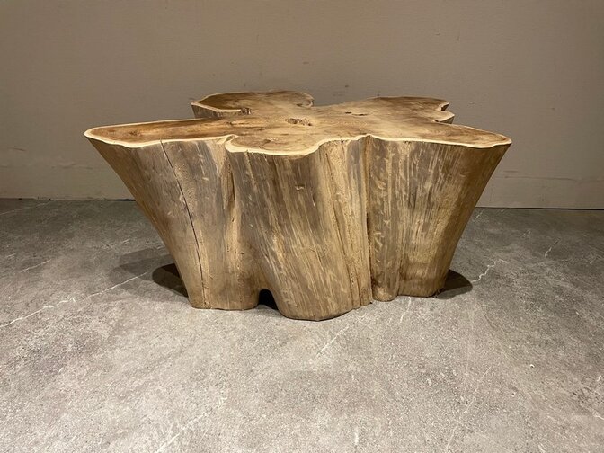 Wortelhout salontafel 85/105x45cm IJ03-2554